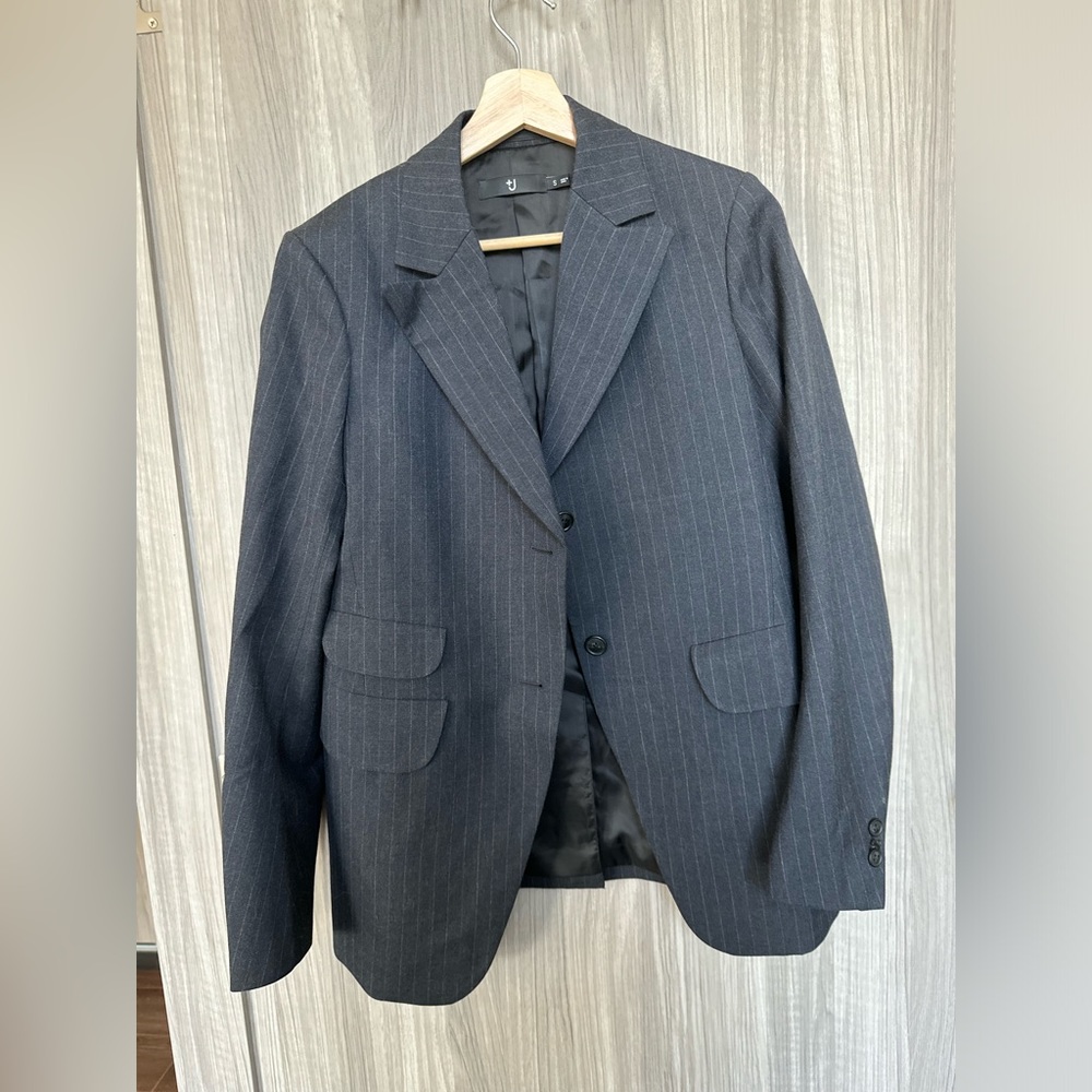 +J & Uniqlo Collaboration Blazer